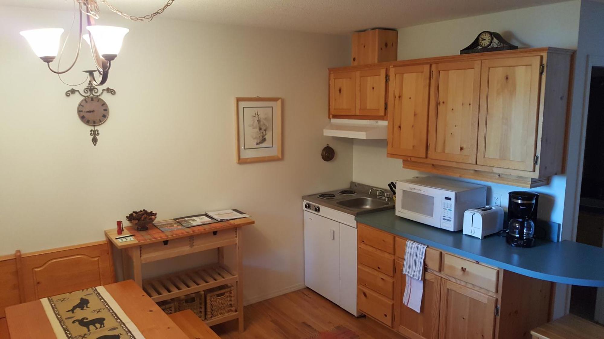 Wettstone Guest Ranch Bed & Breakfast Bridge Lake Ruang foto