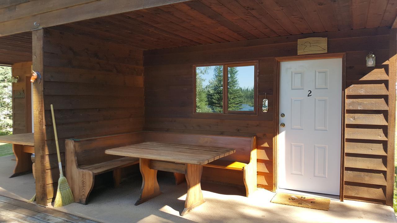 Wettstone Guest Ranch Bed & Breakfast Bridge Lake Bagian luar foto