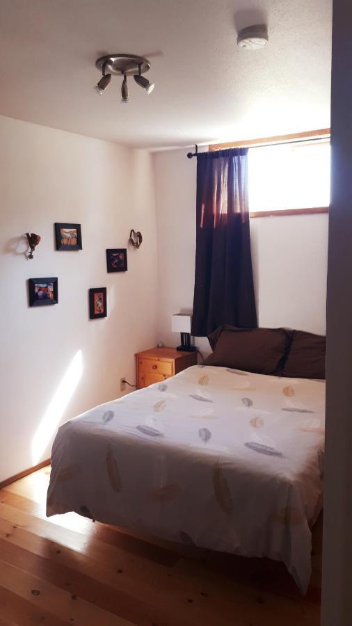 Wettstone Guest Ranch Bed & Breakfast Bridge Lake Bagian luar foto